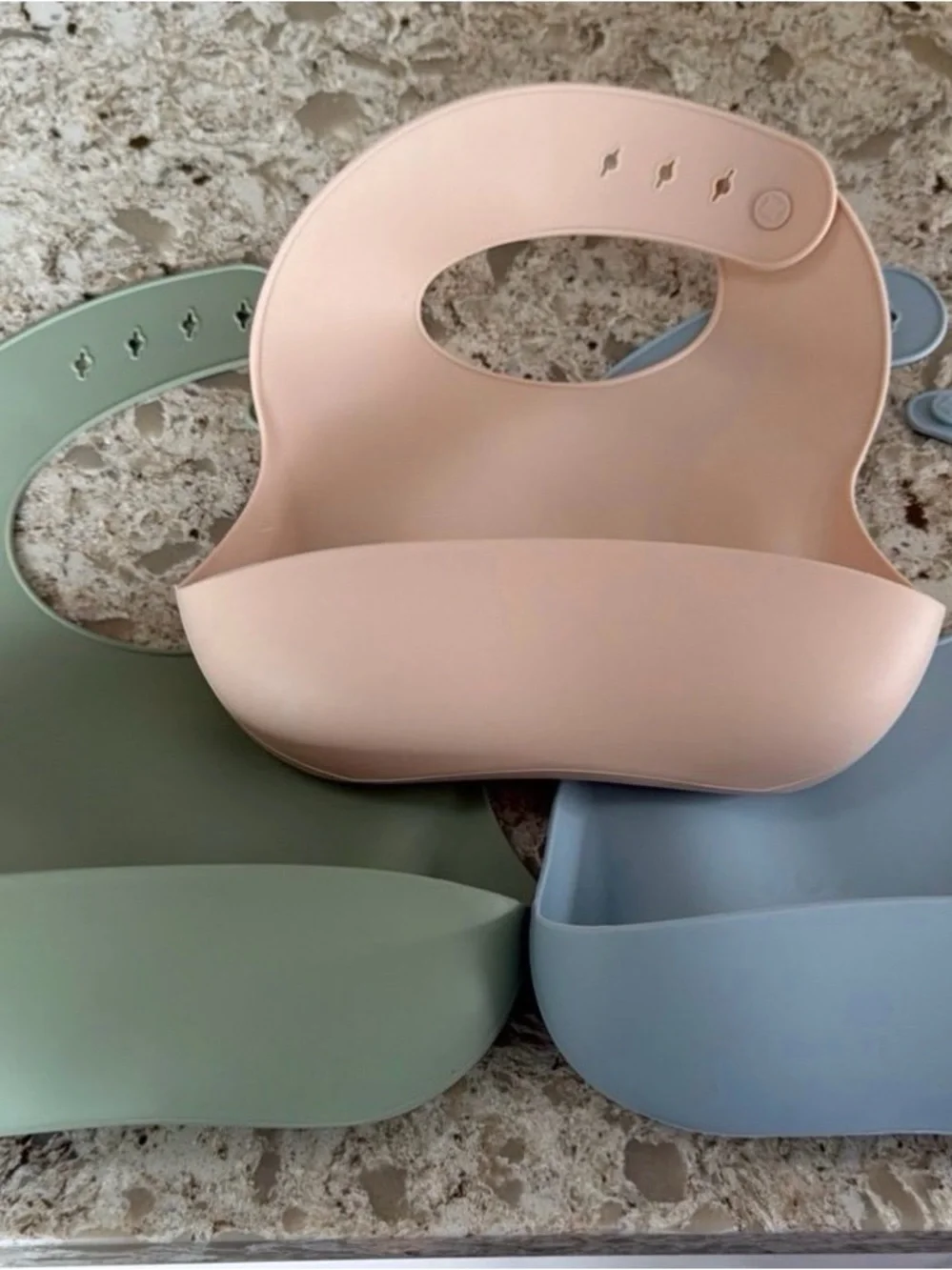 Source Unknown Silicone Bibs Set in Yellow, Sage, Blush, and Blue